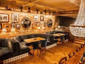 Alfie’s Lounge @ The Ashe Hotel, Tralee